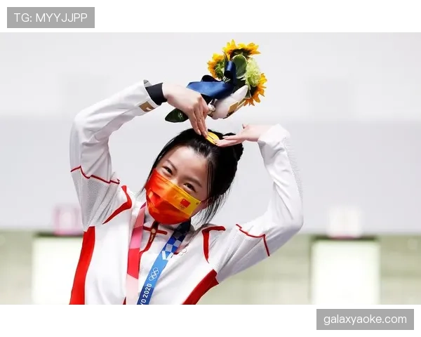 杨倩训练完顺手拿个奥运金牌，回家还能给爸妈做顿饭